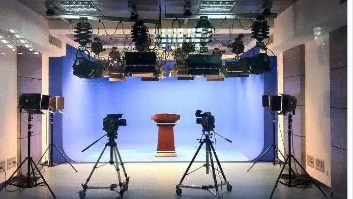 虛擬演播室+直播，讓線上大會更具臨場感
